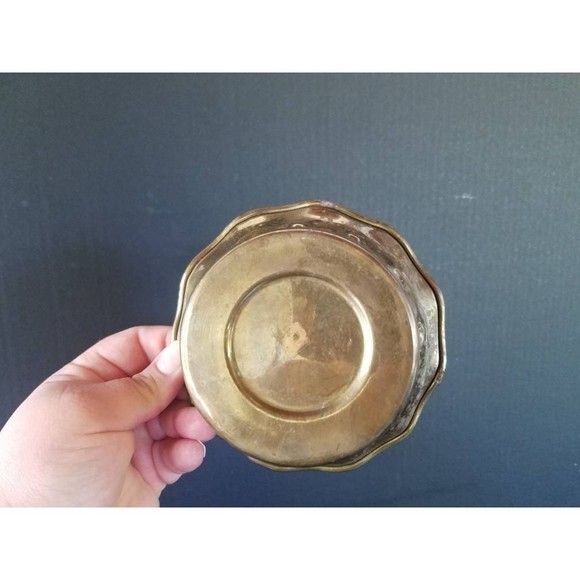 Brass Handled Basket, Vintage Planter - Picture 9 of 10